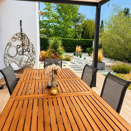 Tolosane - Pisicne & Jardin - 10 Pers Villa